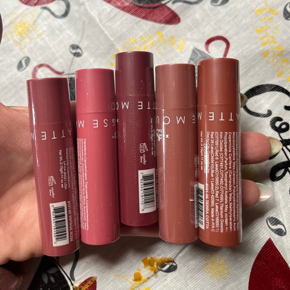 ✨Matte Mousse Lip Colors✨💄 - Picture 1 of 3